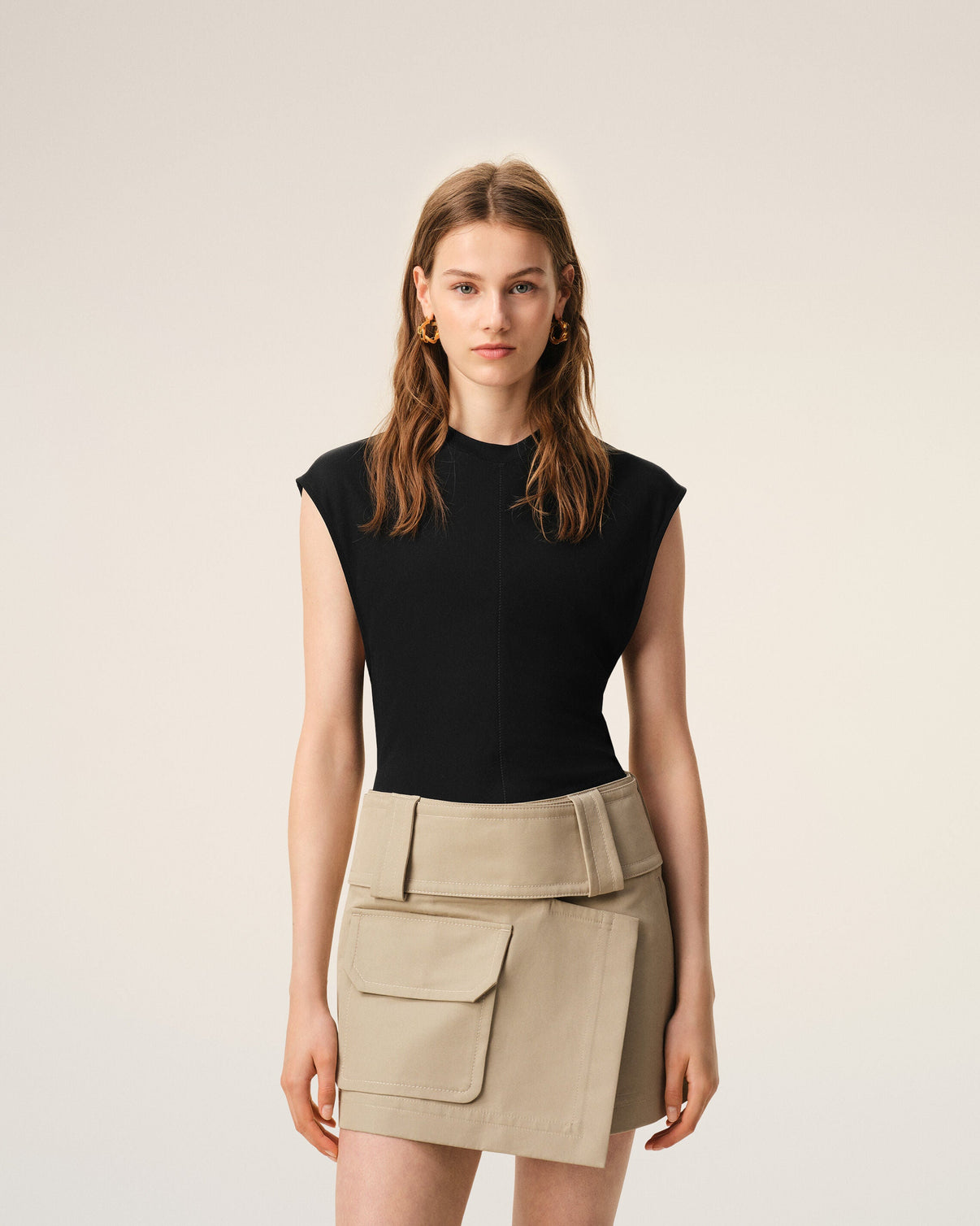 Black Jersey Sleeveless Fitted Top