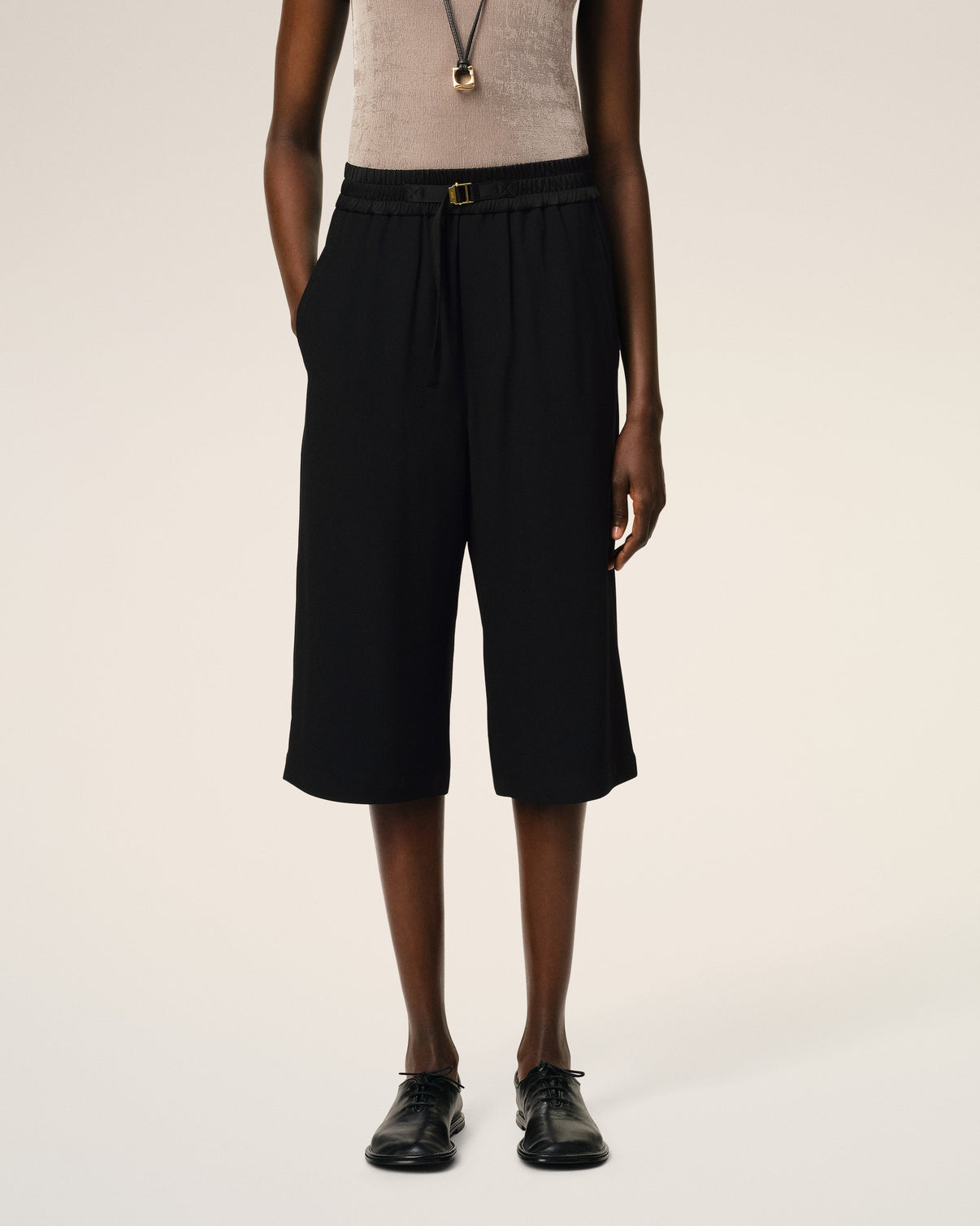 Black Large Fit Elasticated Short
