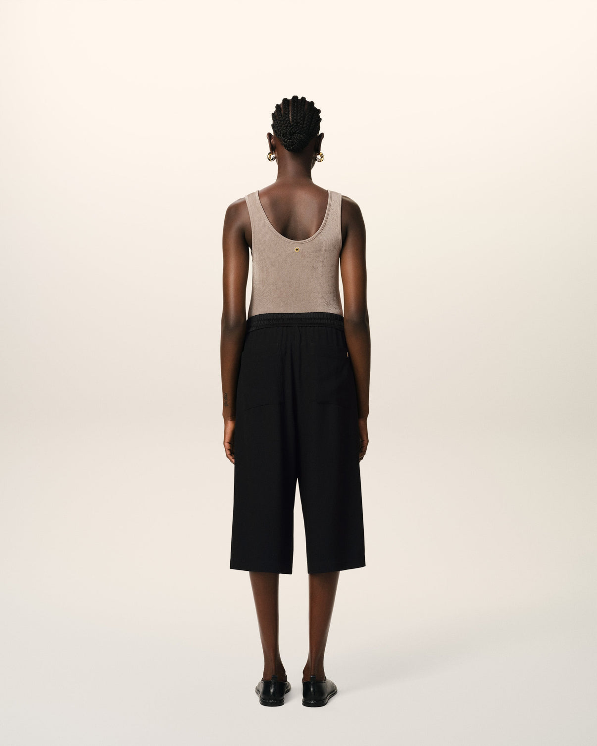 Black Large Fit Elasticated Short