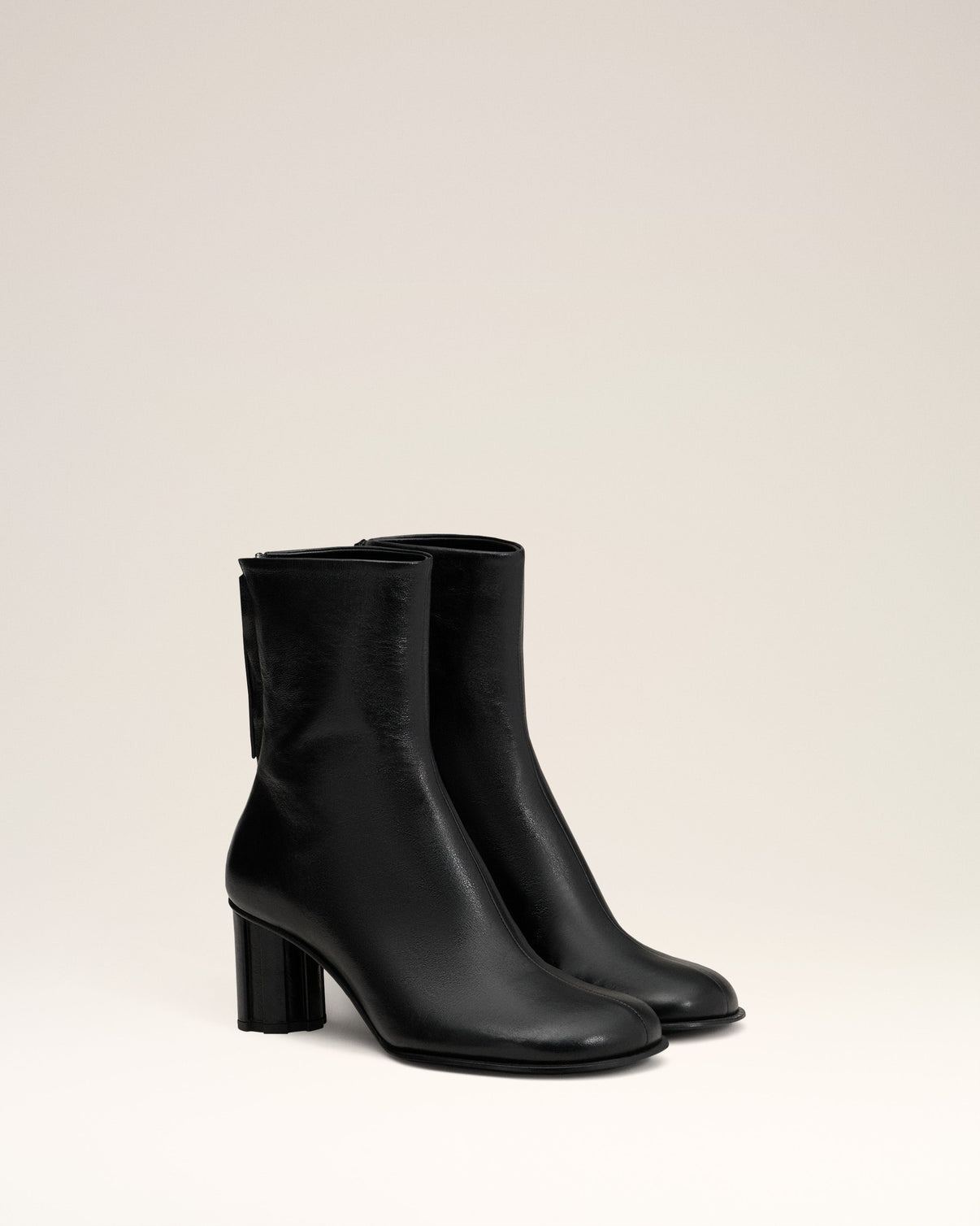 Black Leather Anatomical-toe Piano Boots