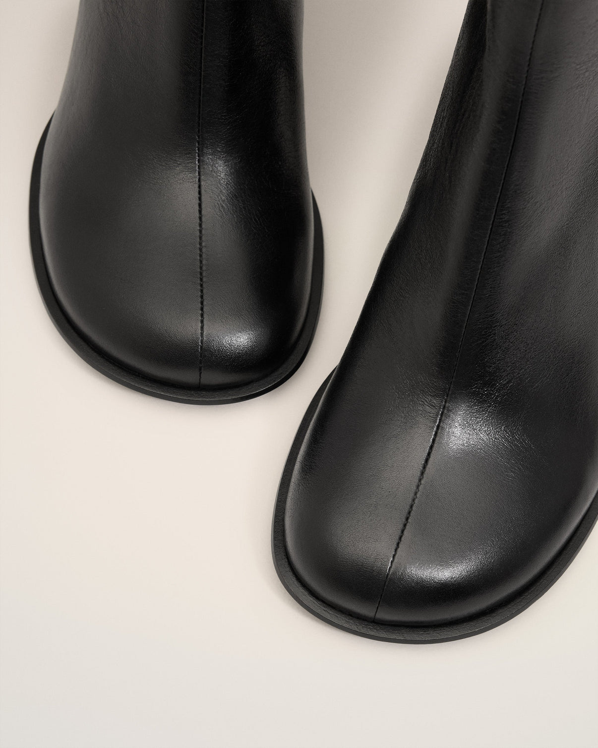 Black Leather Anatomical-toe Piano Boots