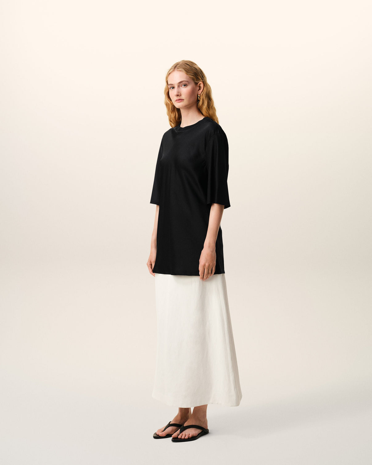 Black Satin Short Sleeves Rib Detail T-shirt