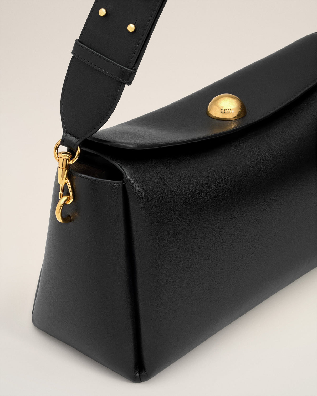Black Smooth Leather Carrousel Medium Bag