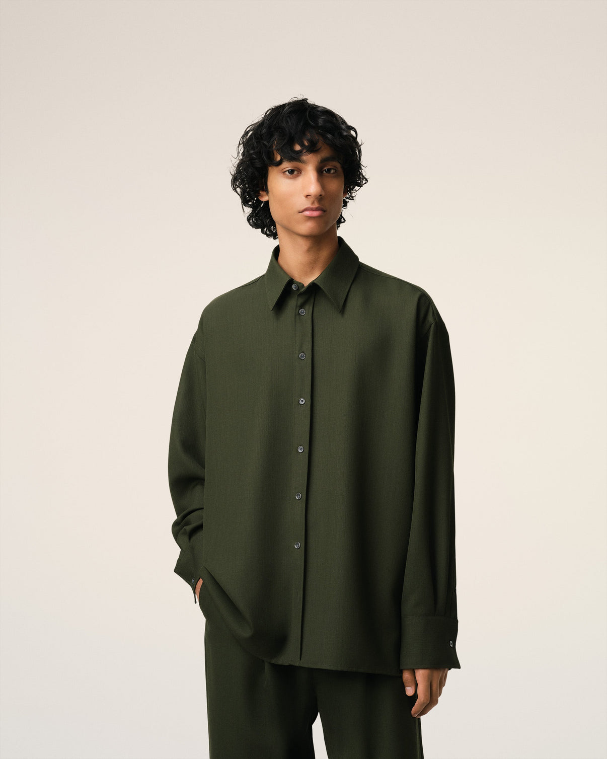 Green Wool Back Slit Loose Shirt