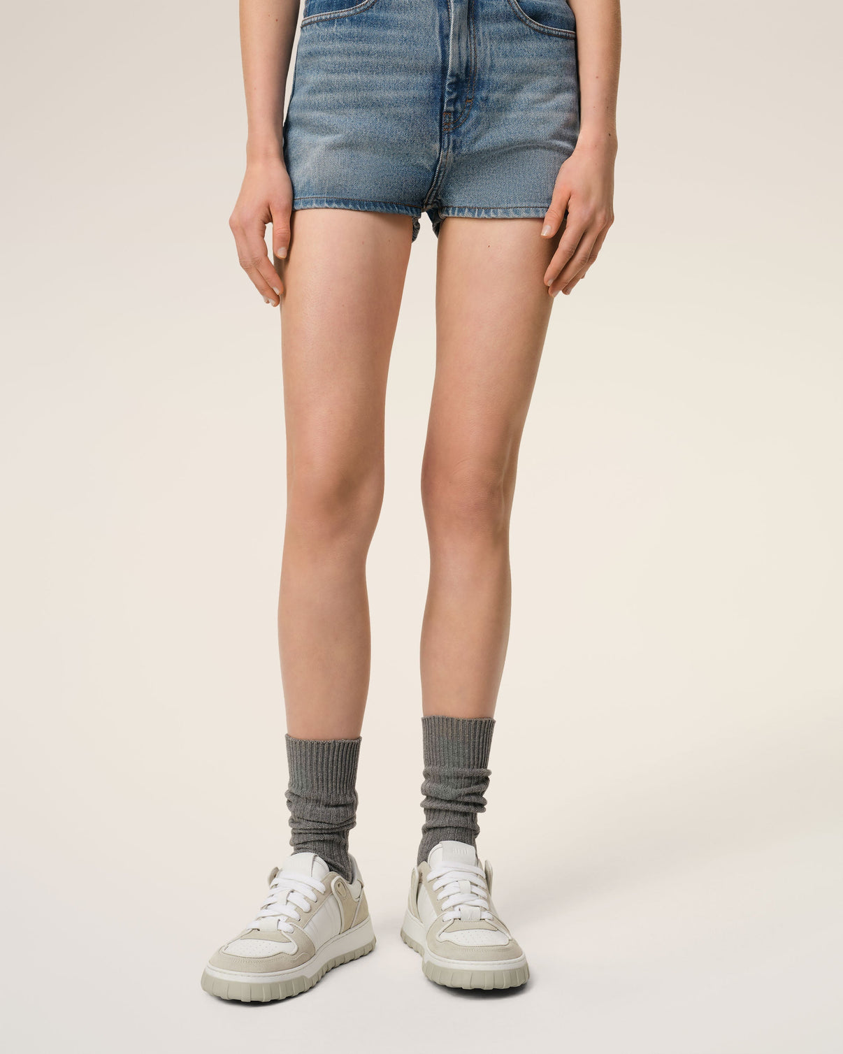 Grey Leather Low Top Walk Sneakers