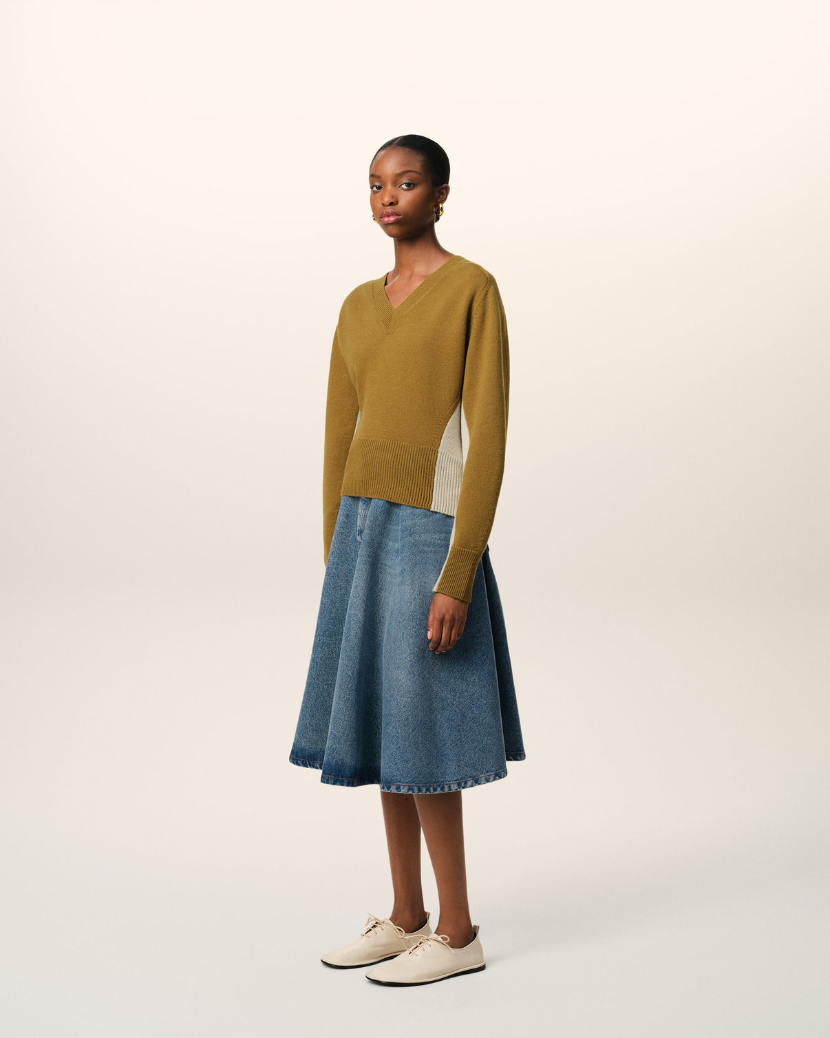Khaki Wool Knit Bicolor V Neck Sweater