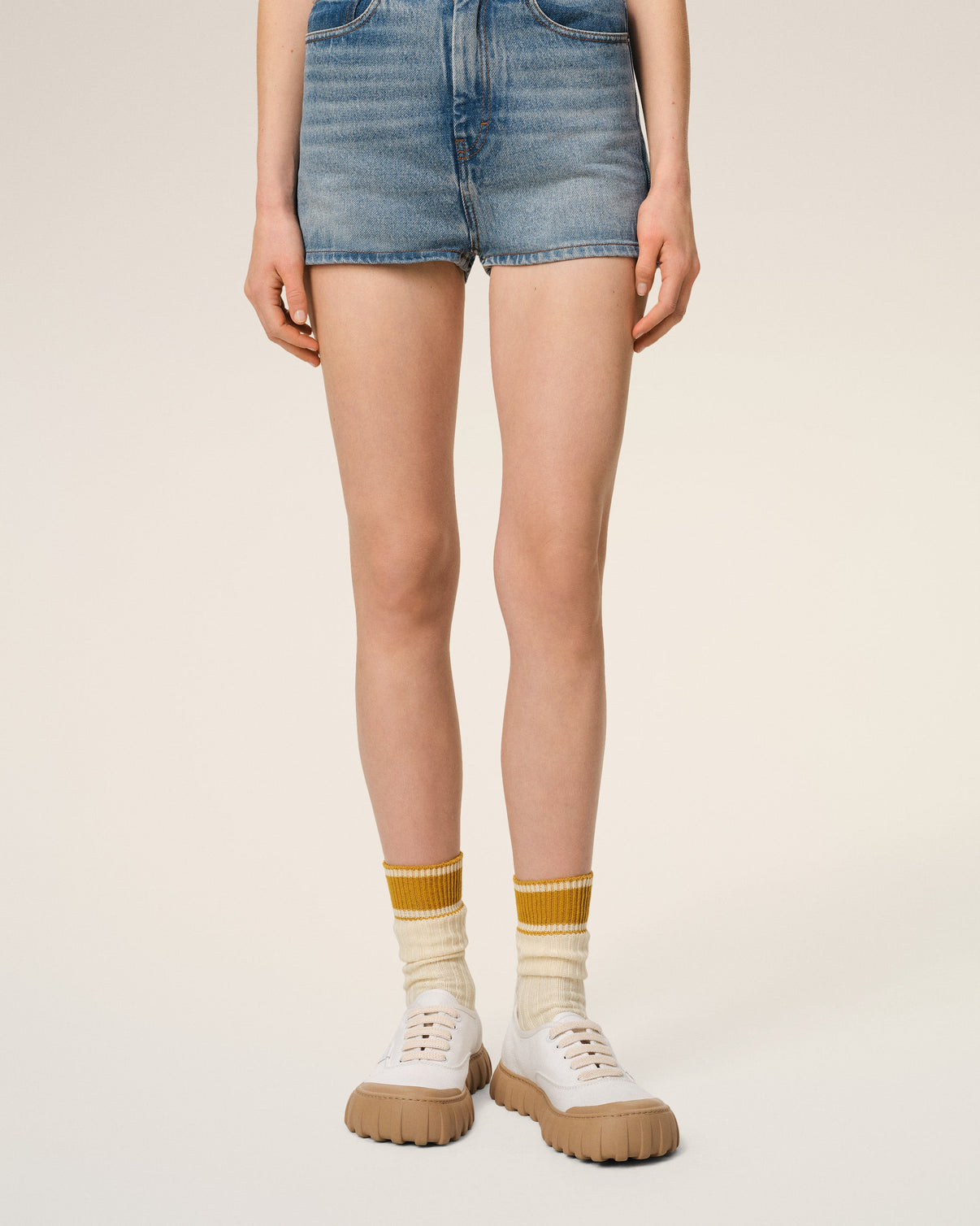 White Cotton Low Top Tempo Canvas Sneakers