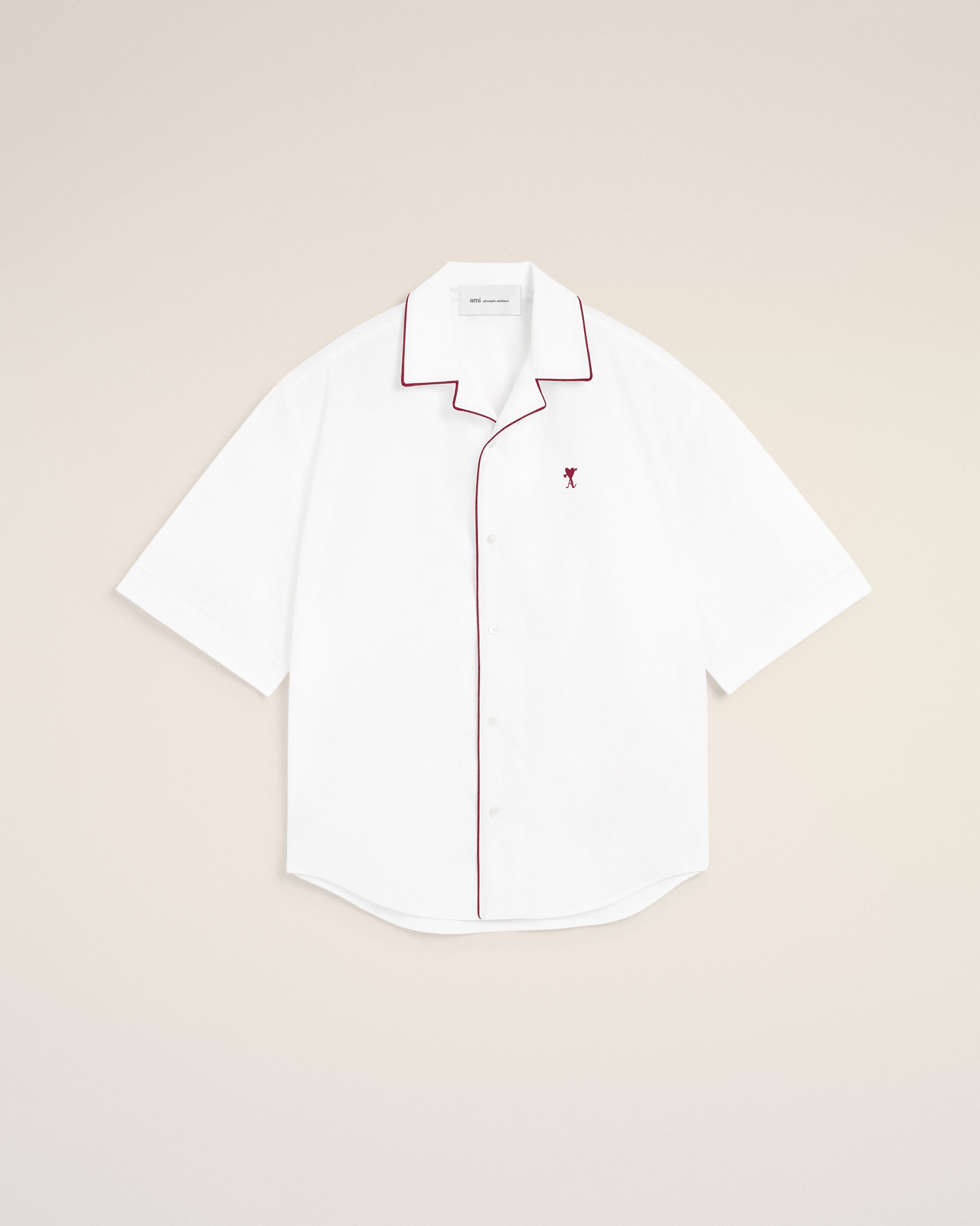 White cotton short-sleeve shirt with heart arrow