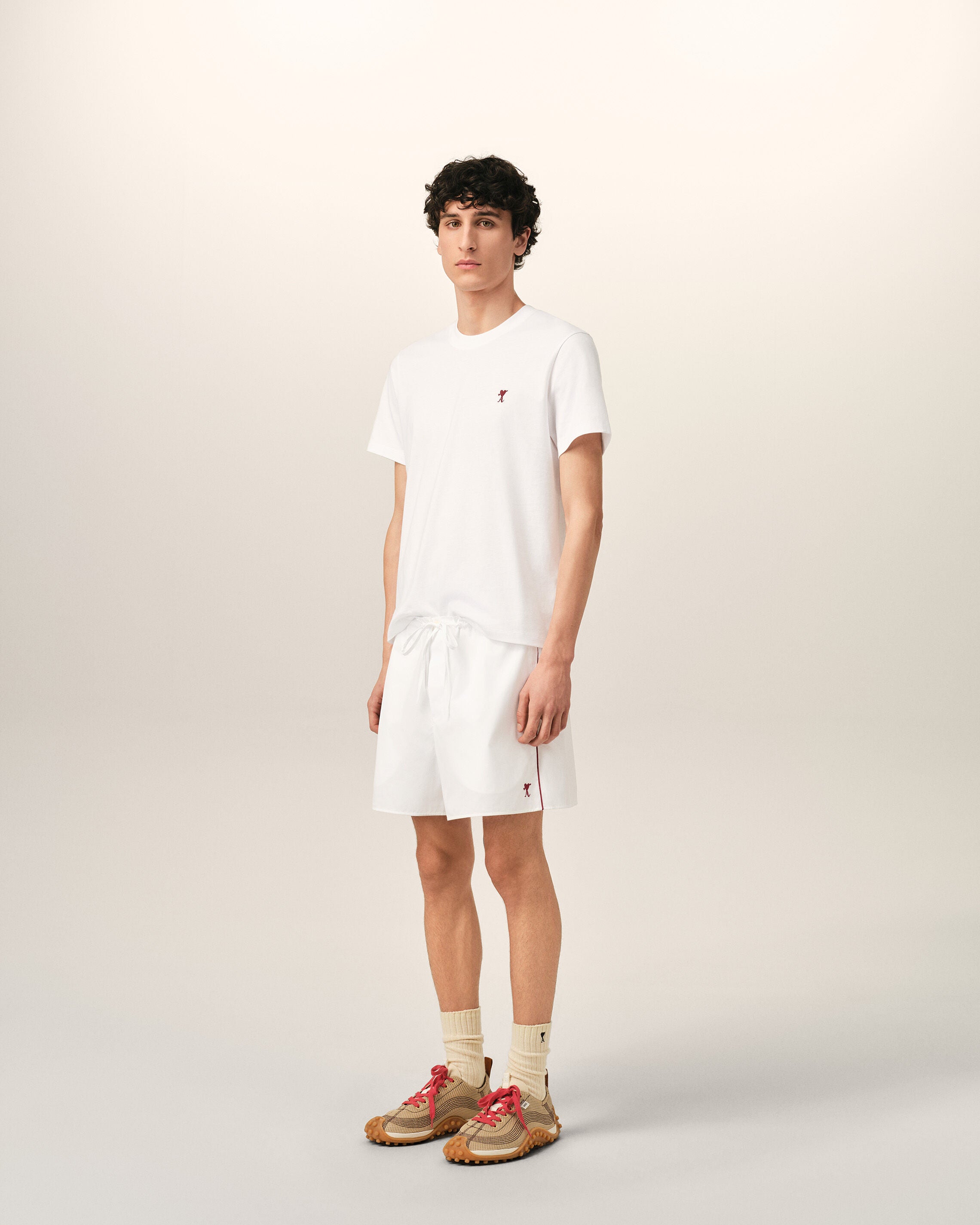 White cotton shorts with heart arrow