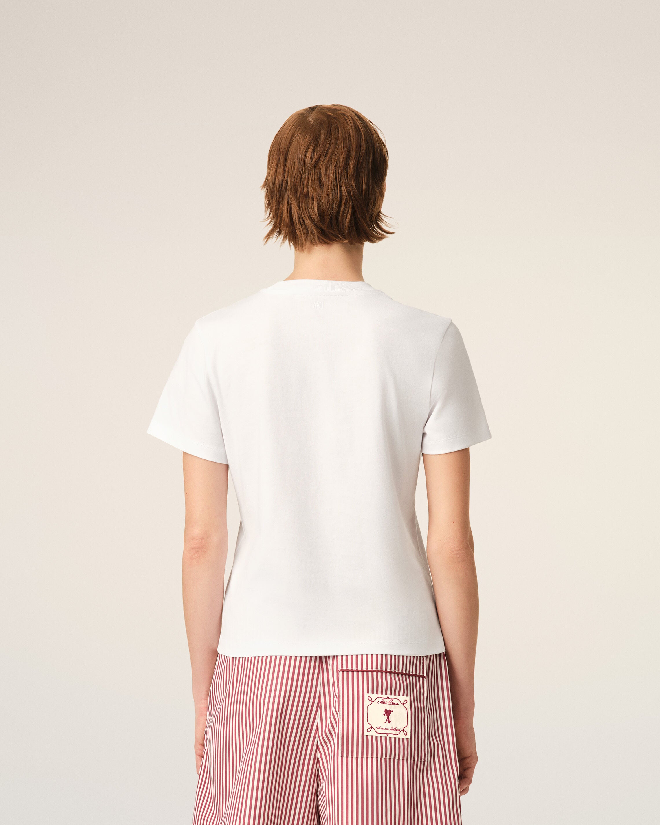 White cotton t-shirt with heart arrow