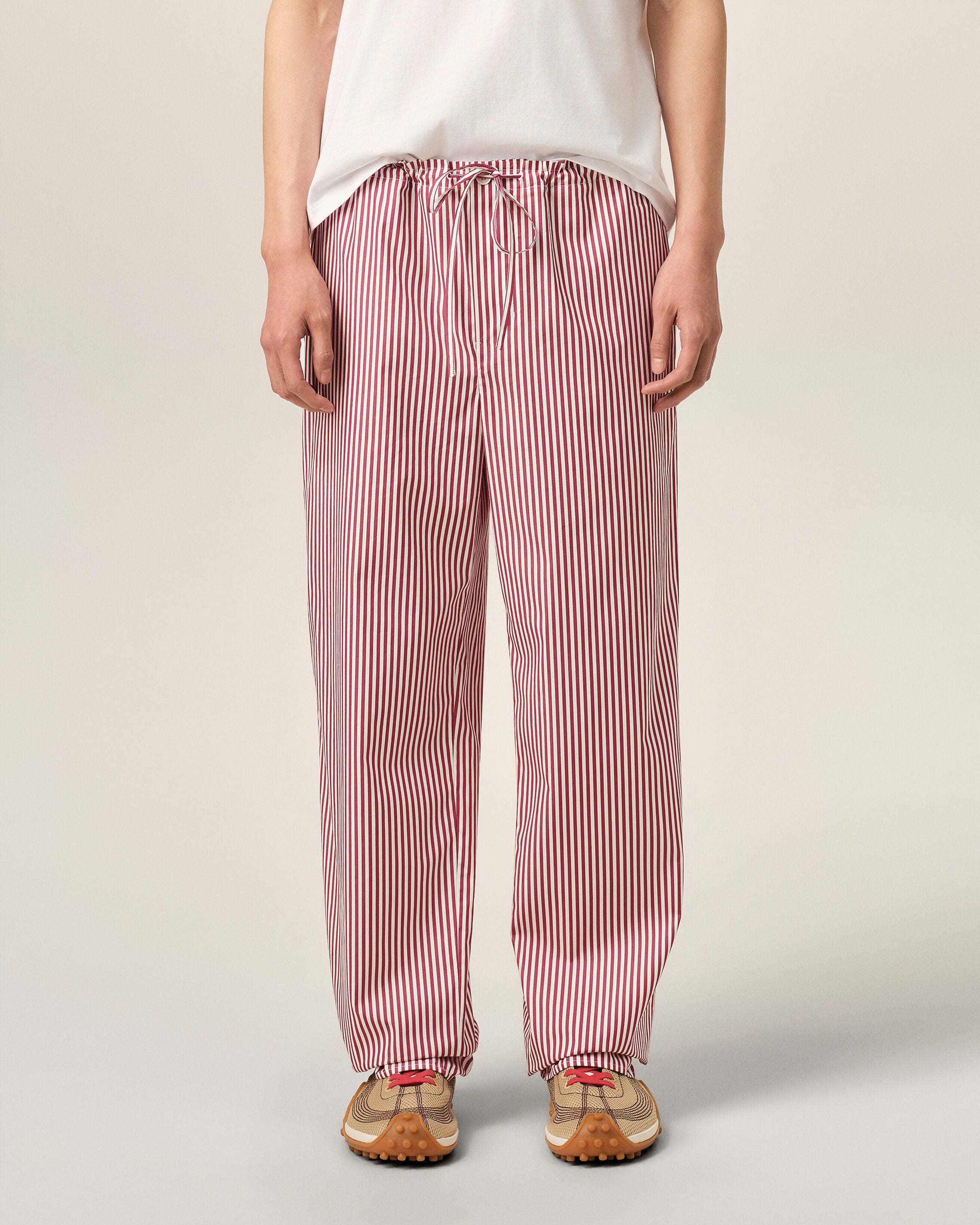 White elasticated-waist striped cotton trousers