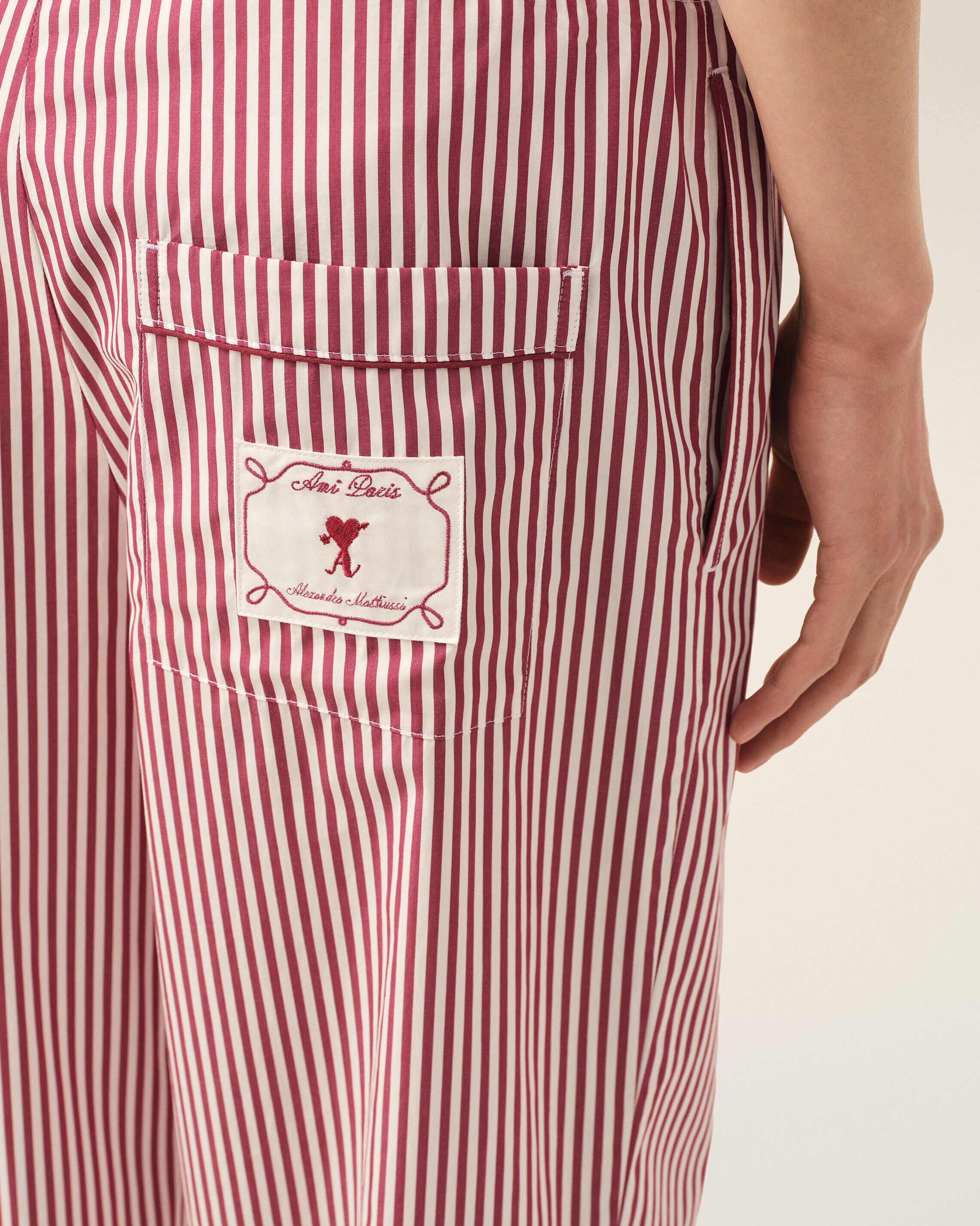White elasticated-waist striped cotton trousers