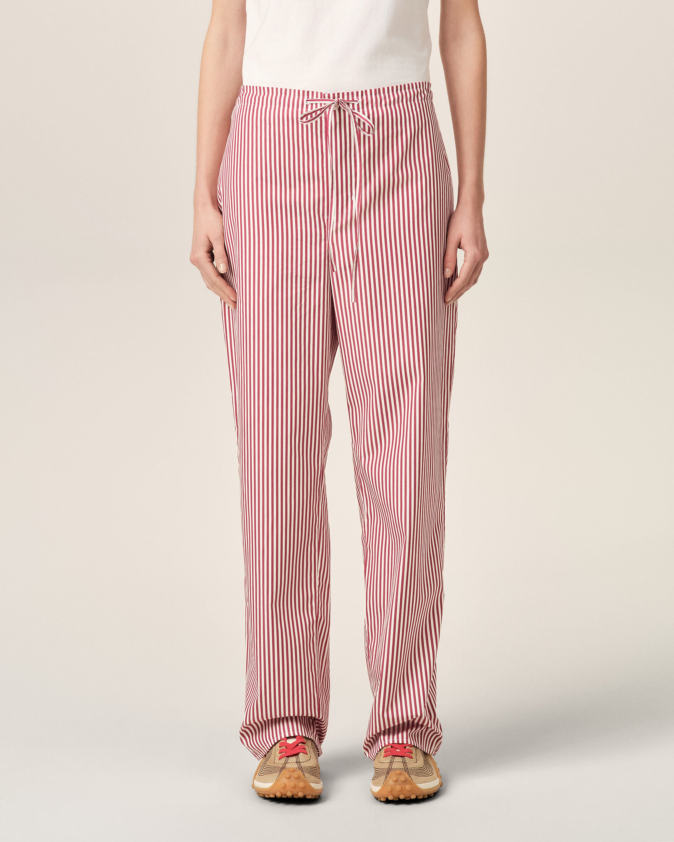White elasticated-waist striped cotton trousers