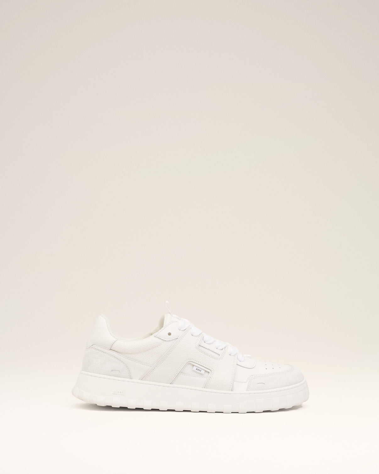 White Smooth Leather Low Top A Walk Sneakers