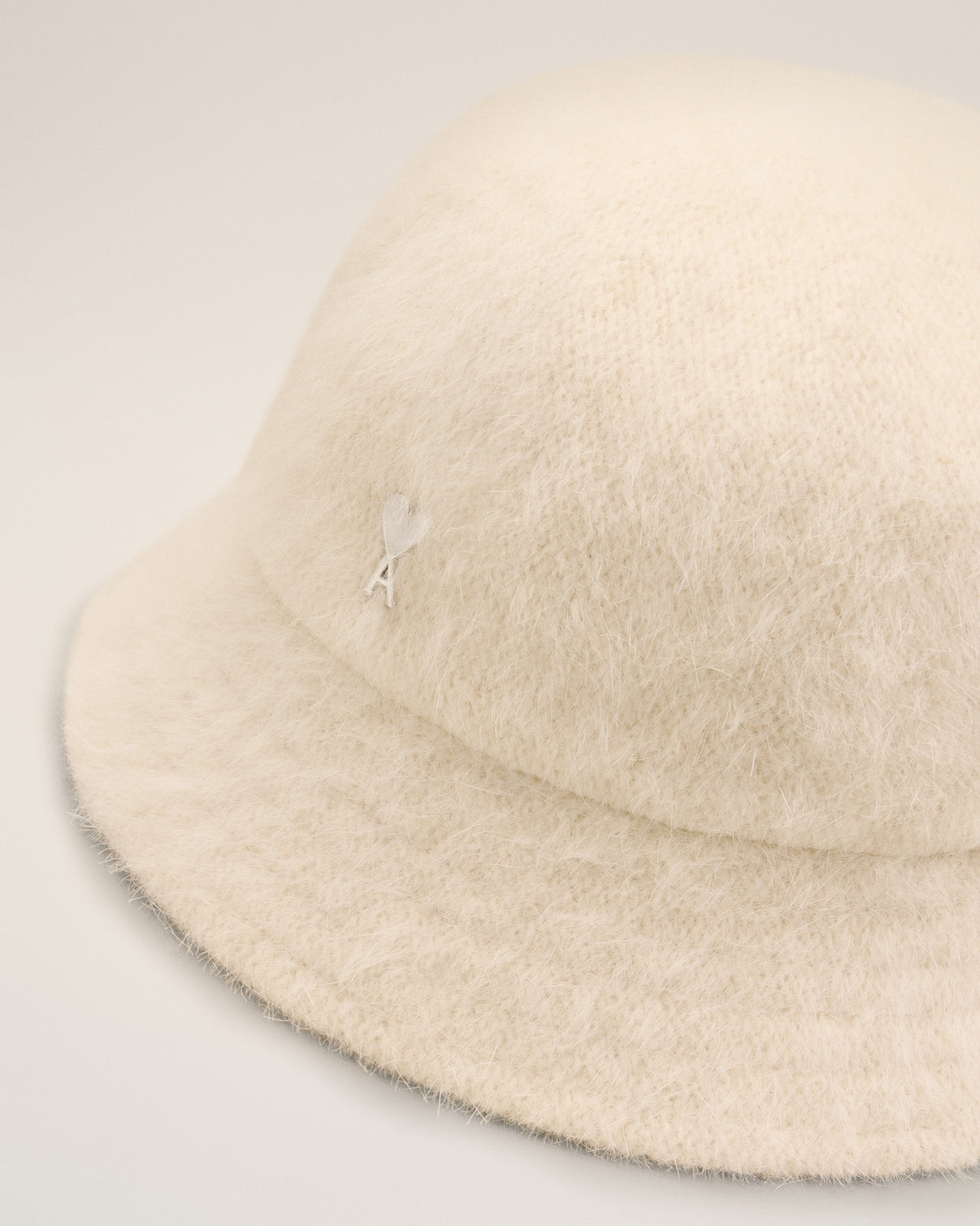 White Wool Stud Bucket Hat