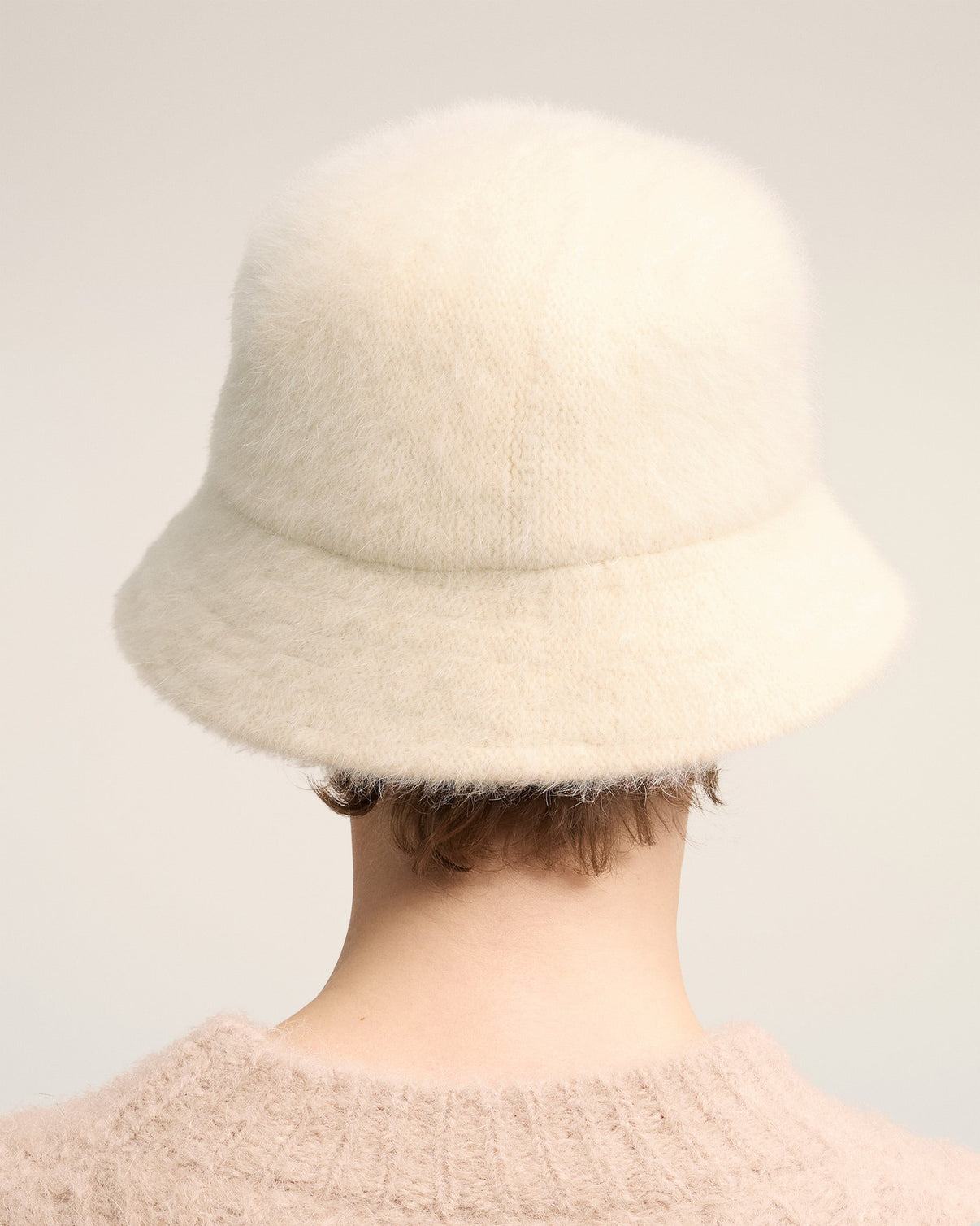 White Wool Stud Bucket Hat