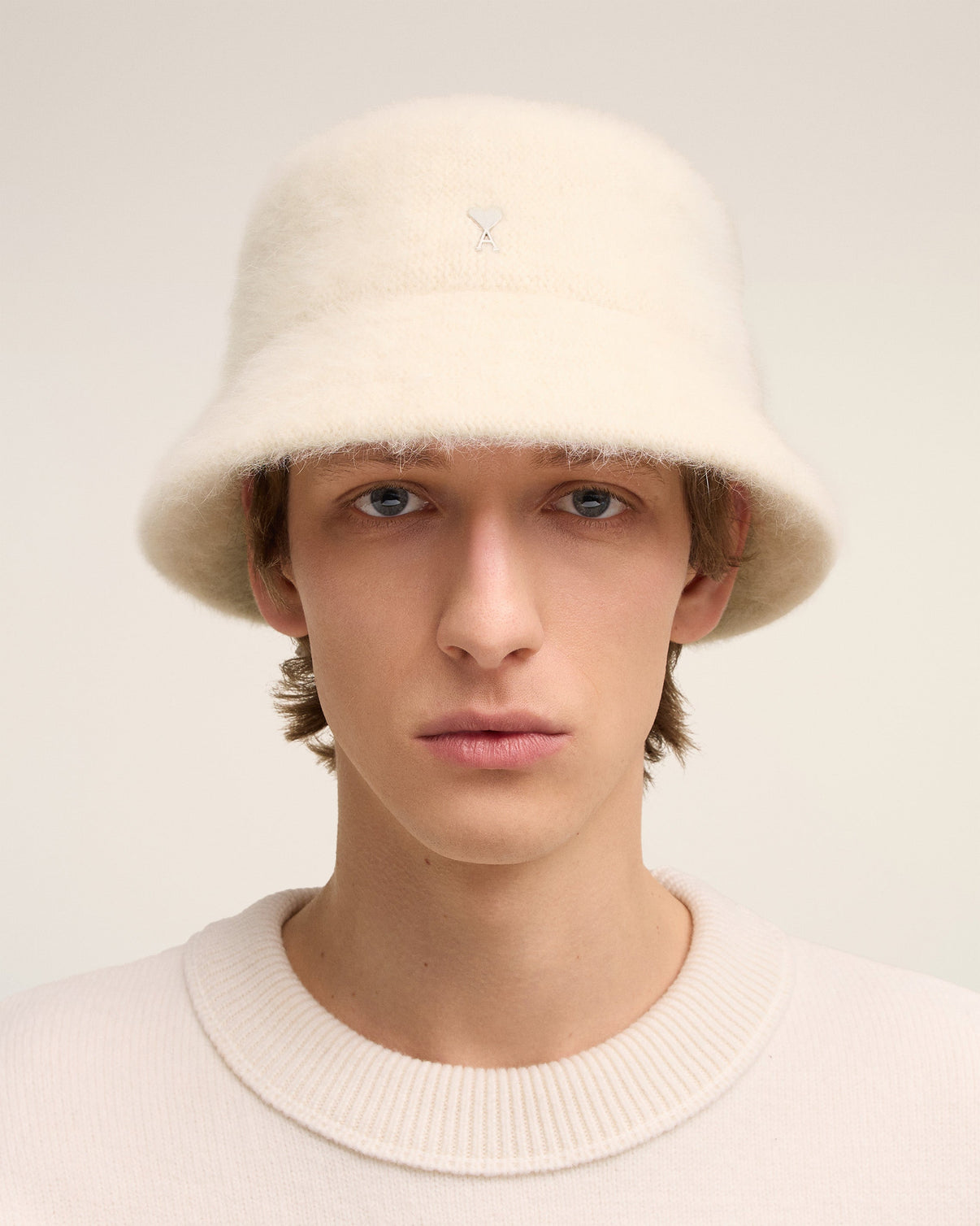 White Wool Stud Bucket Hat